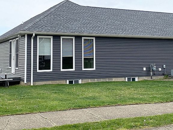 2nd image of 229 26th St