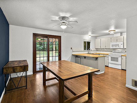5th image of 43607 SE 136th St