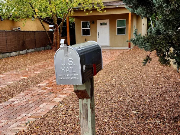 713 Lewis Ave SW, Albuquerque, NM 87102