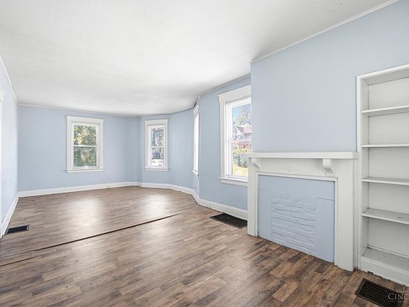 5th image of 3238 Gilbert Ave