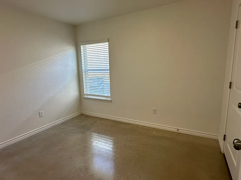 1209 Lehmann Dr #B — Photo 11