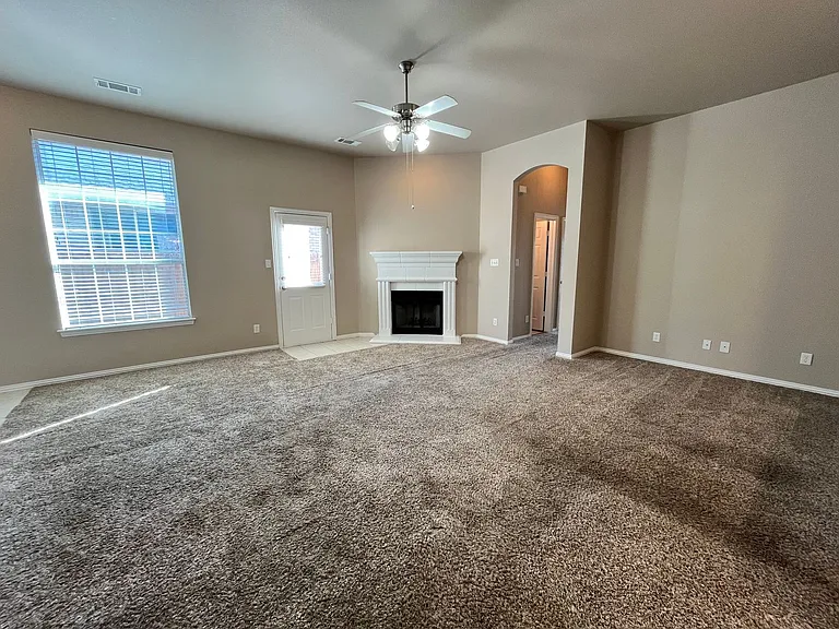 1506 Poinsettia Blvd — Photo 6