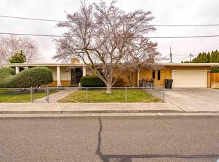 1104 N 16th Ave, Pasco, WA 99301