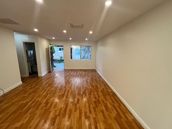4th image of 17151 Roscoe Blvd Unit 12
