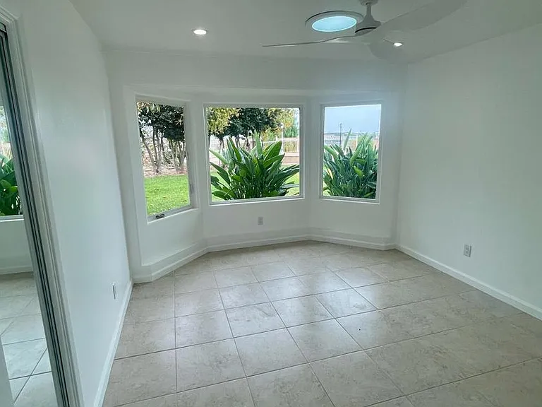 1148 Colina Vis — Photo 14
