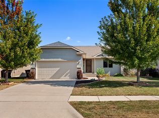 1525 S Warrior Ln, Waukee, IA 50263