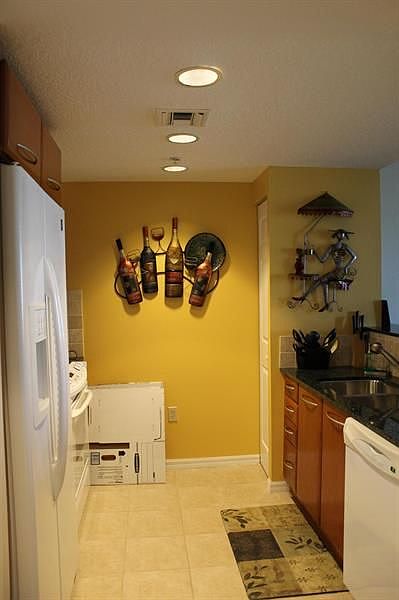 1st image of 511 Lucerne Ave APT 310