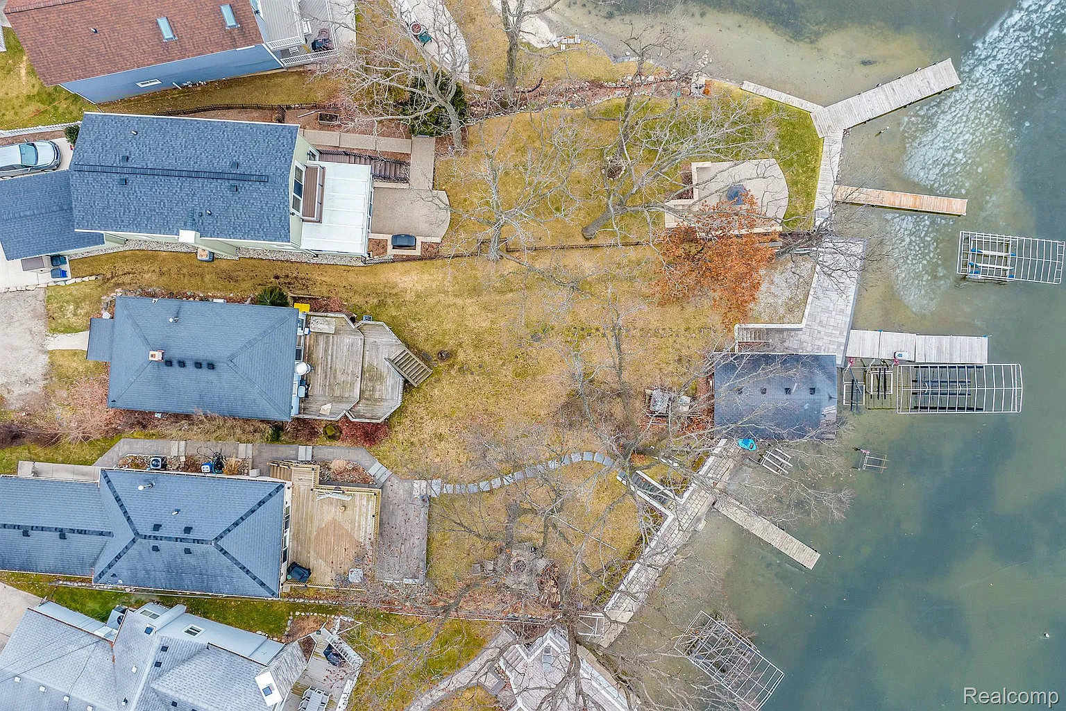 444 Bellevue Ave photo 1