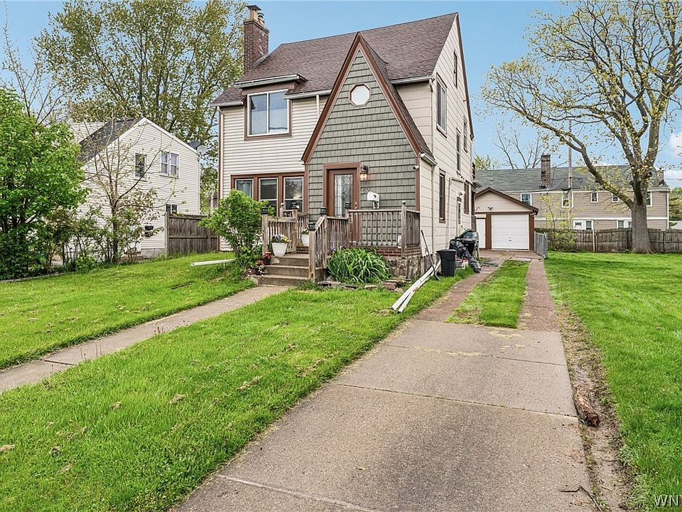 1st image of 52 Commodore Ave