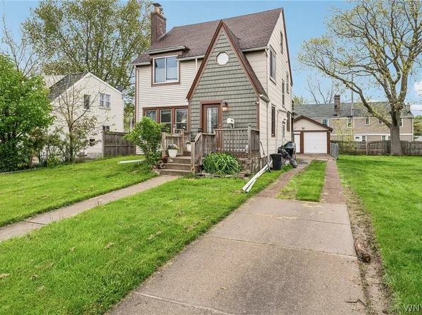 52 Commodore Ave, Tonawanda, NY 14150