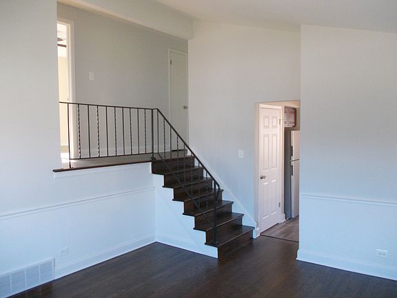 3rd image of 9804 S Mason Ave