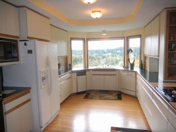 4th image of 1798 Joanne Ln NE