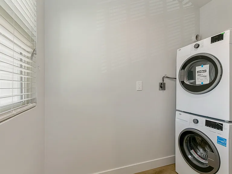 1237 Innes Ave #1/2 — Photo 12