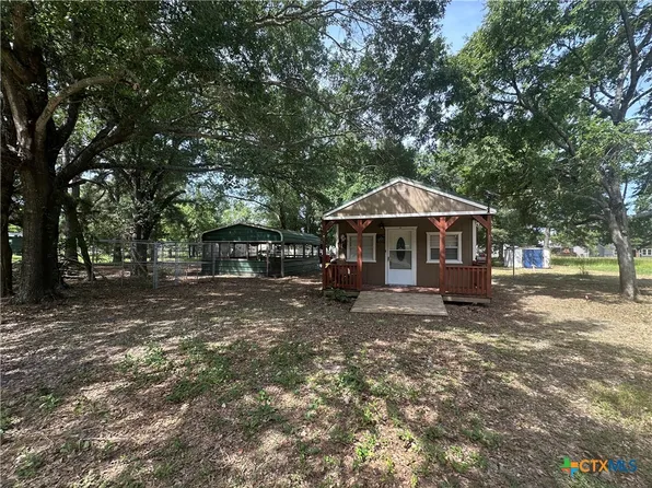 207 Autumn Gln, Streetman, TX 75859