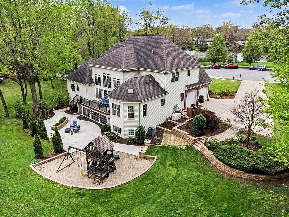 1st image of 6824 Lakeshore Dr