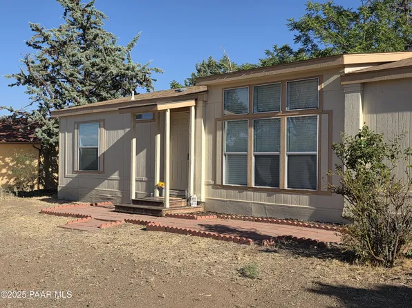 17287 E Lakeview Ct, Mayer, AZ 86333