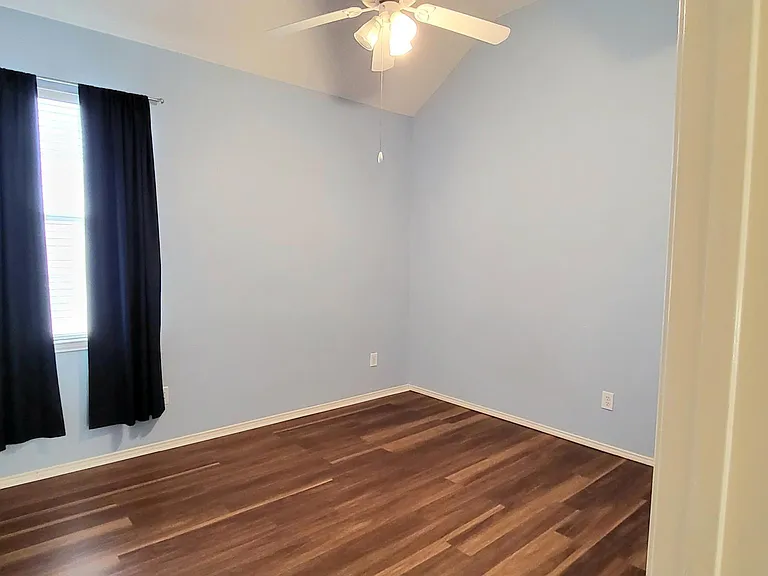 2421 Micarta Dr — Photo 8