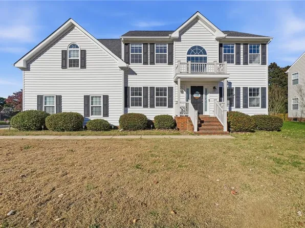 107 Whimbrel Dr, Suffolk, VA 23435