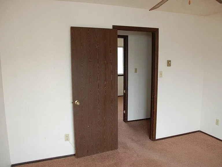 3123 Hillrise Dr #B — Photo 16