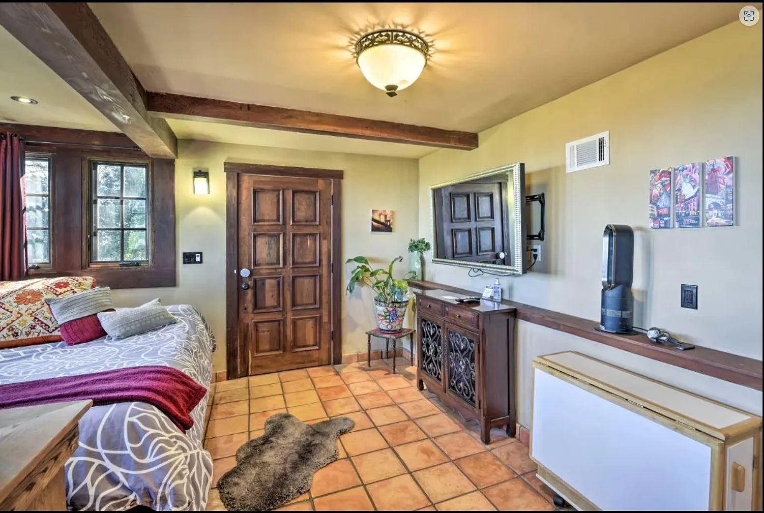 19135 Overlook Rd — Photo 3