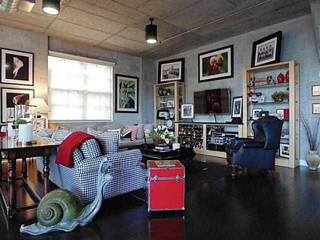 1st image of 411 NW 1st Avenue #202