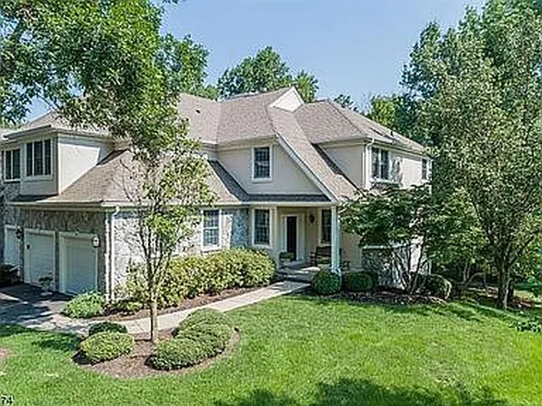 10 Austin Dr, Basking Ridge, NJ 07920