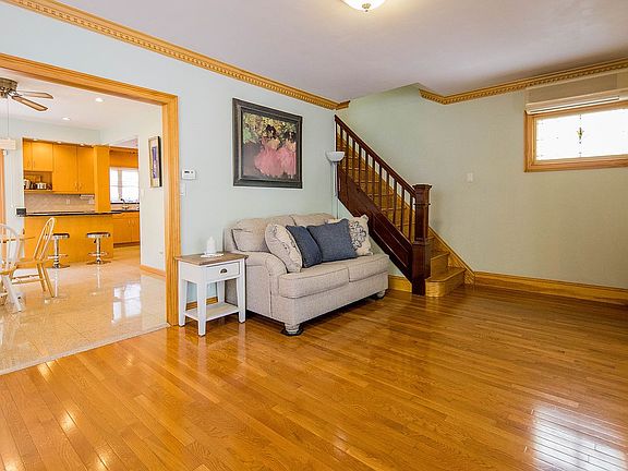 5th image of 8818 Gettysburg St