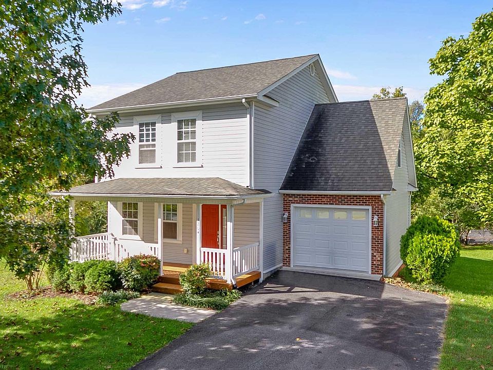 1st image of 1704 Gardenspring Dr