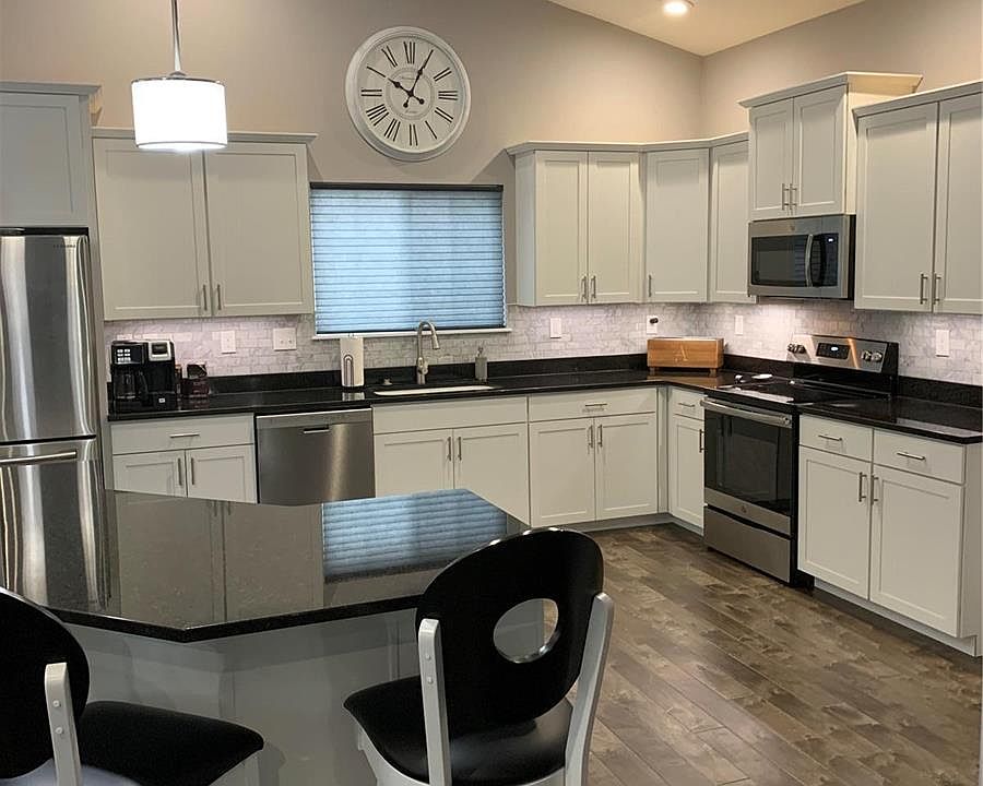 1st image of 801 Cimarron Valley Trl