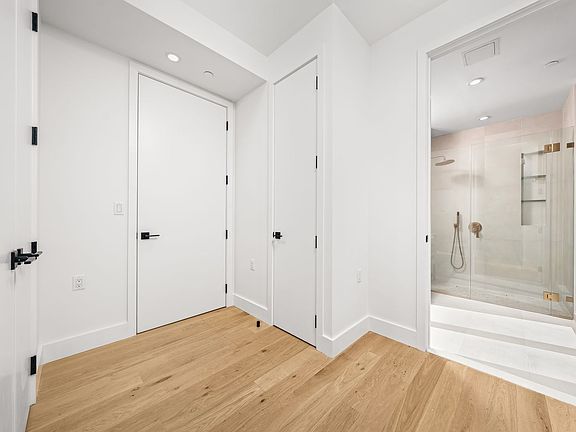 4th image of 570 Fulton St #15B
