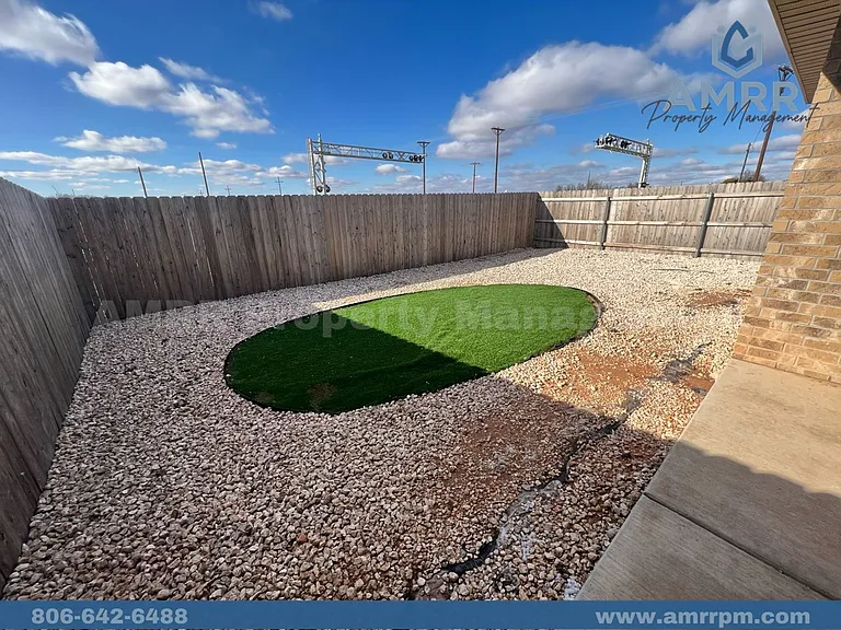 1904 Langford Ave — Photo 21