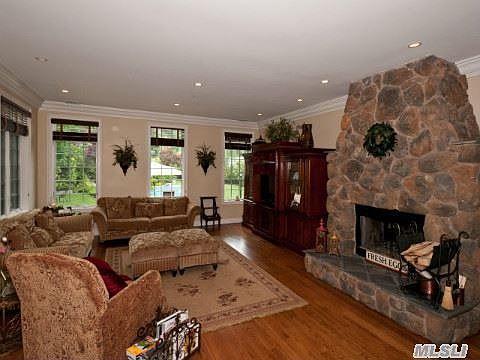 5th image of 3 Woodville Ln