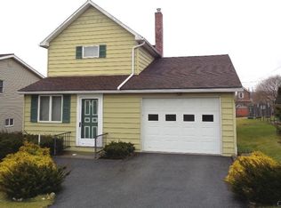 34 4th St, Cairnbrook, PA 15924