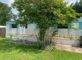 8947 Salamander Rd #E, North Charleston, SC 29406