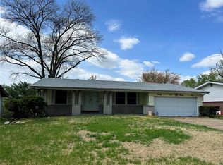 2525 Rigsby Dr, Saint Louis, MO 63136