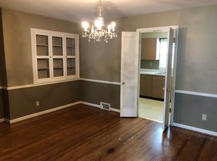 1936 Gardiner Ln, Louisville, KY