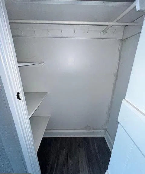 131 W Miner St — Photo 10