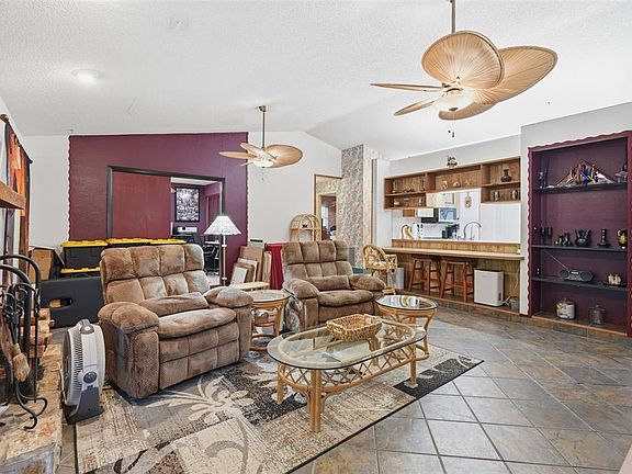 4th image of 1785 Albemarle Rd