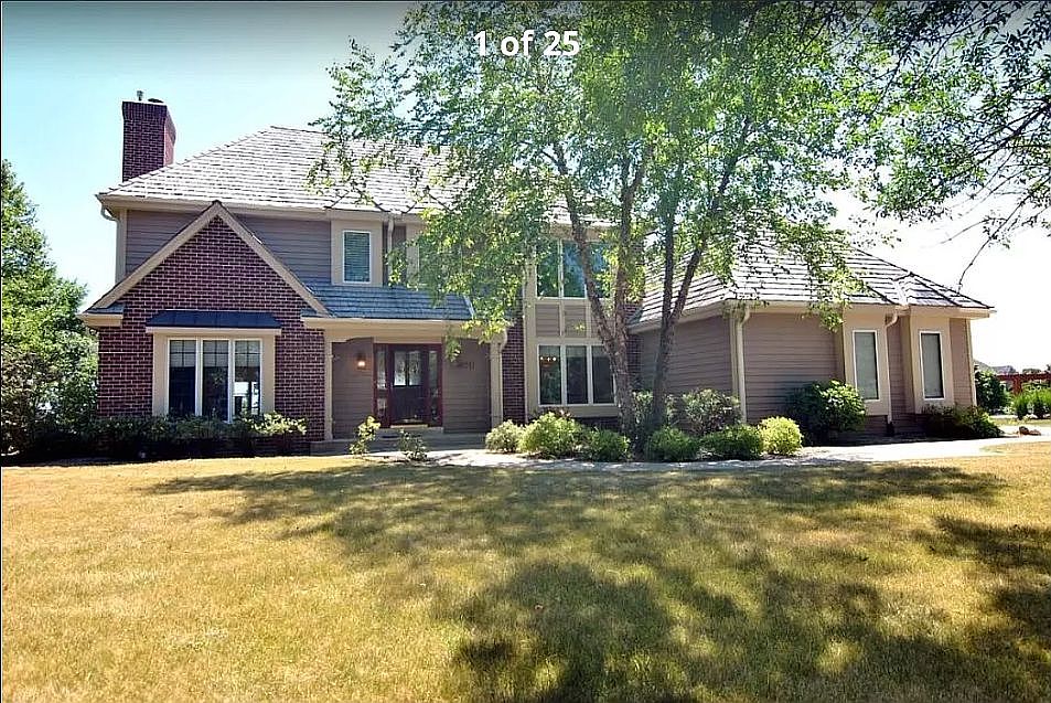 2nd image of 8011 W Kensington Dr