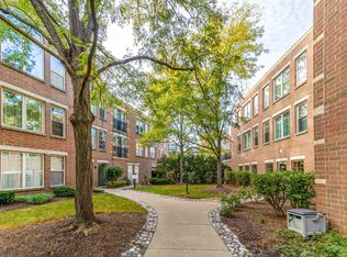 1625 Glenview Rd Unit 306, Glenview, IL 60025