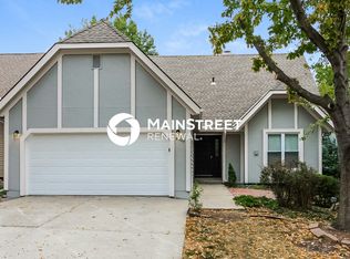 8425 N Chatham Ave, Kansas City, MO 64154