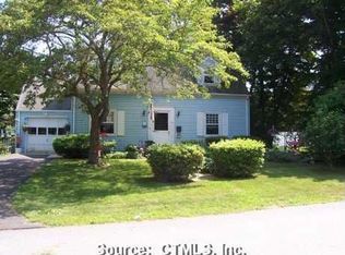 15 Country Club Rd, Groton, CT 06340