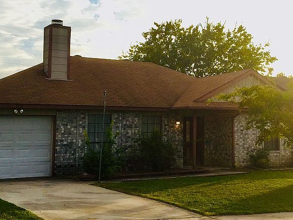2nd image of 1712 Lea Ann Dr