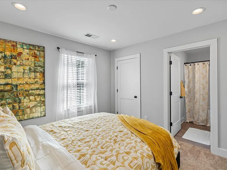 193 Freeze Ave NW — Photo 6