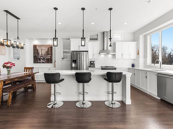 4th image of 10279 238a St