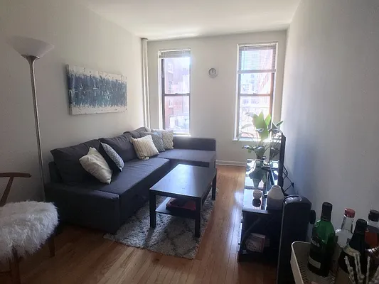 Rented by Sovereign Associates | media 9