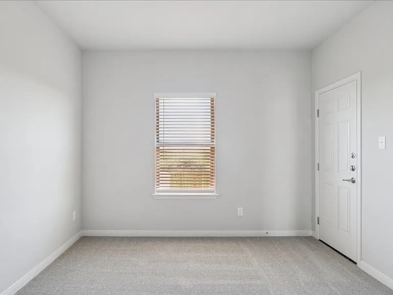 7146 Magnolia Vlg #201 — Photo 38