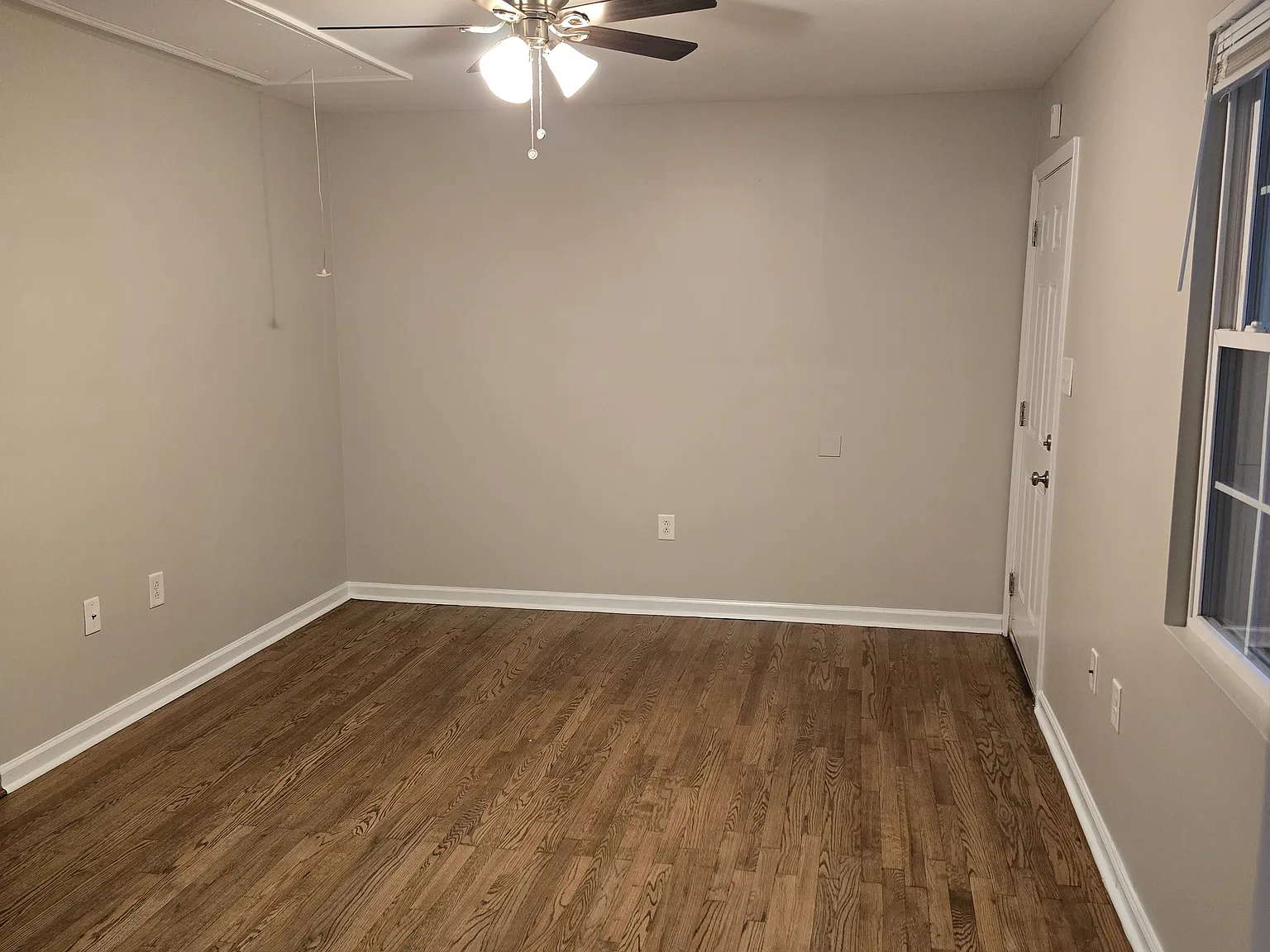 2 bed, 1100 sqft, $1,400 — Photo 3