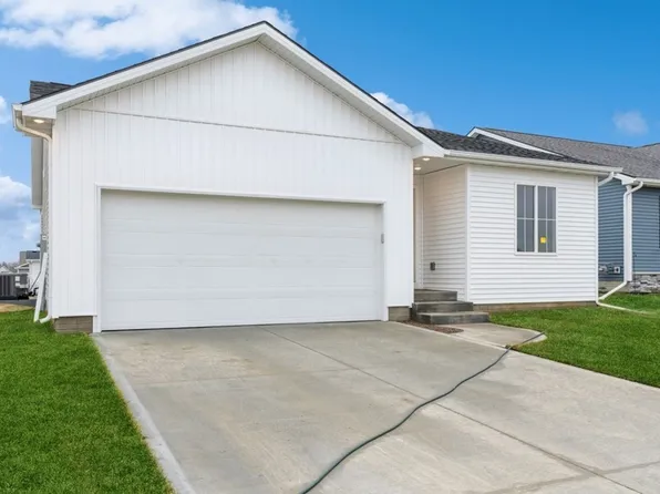 2830 20th St SW, Altoona, IA 50009