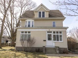 709 Tremont St, Cedar Falls, IA 50613